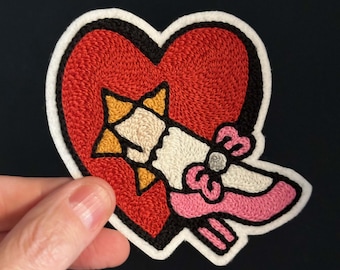Dainty Dotty Shoe in Heart Tattoo Flash Chainstitch Embroidery Patch