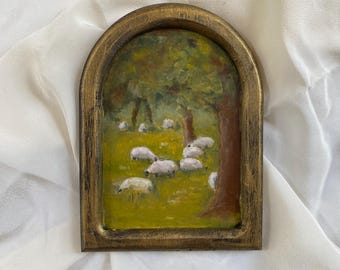 Framed Sheep Oil Painting: Vintage Style Arched Gold Frame (5x7)