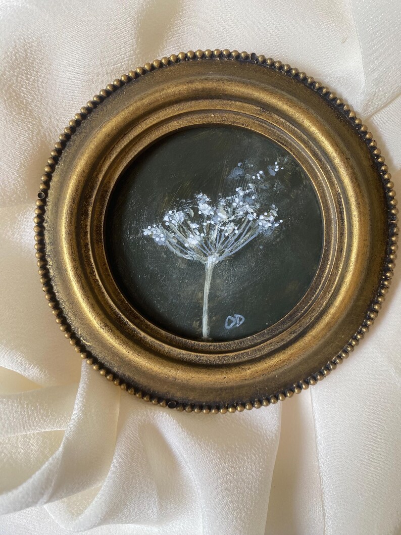 Original Botanical Painting, Round Vintage Frame, Dark Academia Wall Art (4 Inch) image 4