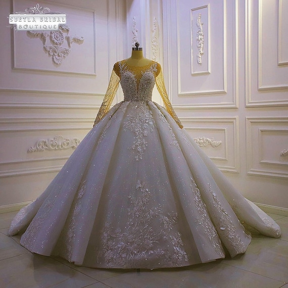 2023 Modest Sparkly Ballgown Wedding Dress With Beading Sequins And Long  Sleeves, Scoop Neckline, And Saudi Arabia Style Robes De Mariee From  Lindaxu90, $388.7 | DHgate.Com