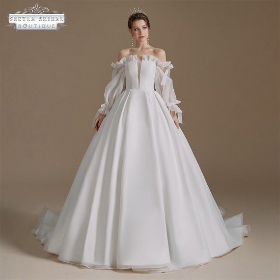 Juliet Sleeve Wedding Dress, Tulle Long Sleeve Ball Gown Satin