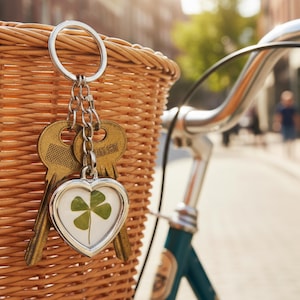 Porte-clés Trèfle à 4 Feuilles Véritable - Porte-Bonheur Artisanal - Cadeau Homme Femme - Accessoire Sac et Clés Chance