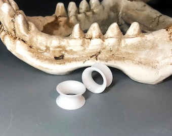 Silicone Ear Tunnels: Flexible Gauges, Piercing Plugs (Pair)