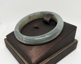 61mm Natural Grade A Serpentine Jade Bangle Gift for Her B1898
