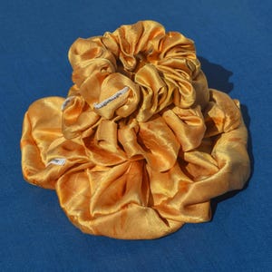 Gold Lover Joyful Silk Scrunchie