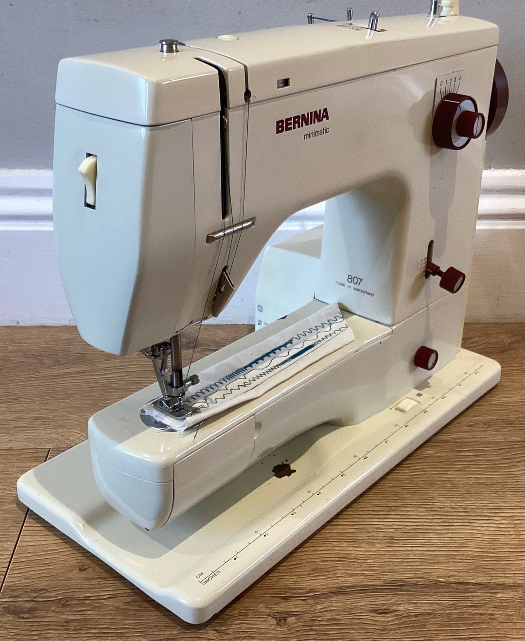 Machine à coudre Bernina Minimatic 807 Swiss Made ENTRETIEN Etsy France