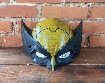 Máscara de Wolverine impresa en 3D: Casco de cosplay pintado a mano