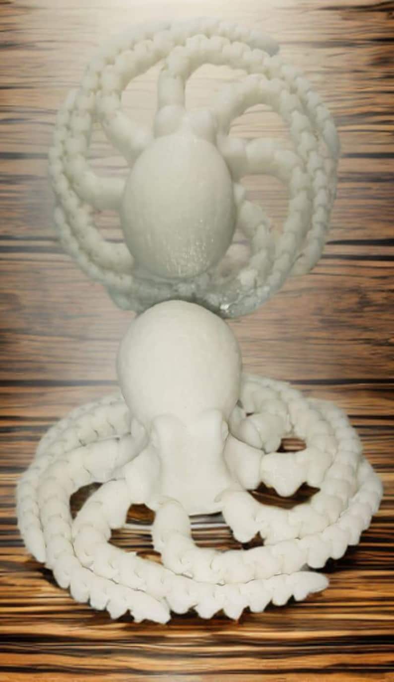 Articulating Octopus 2.0 Toy – 3D Printed Fidget Desk Decor | Stress Relief & Office Gadget image 7