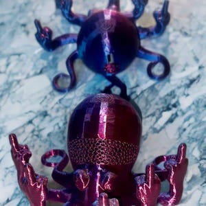 Middle Finger Octopus V2 – Fuckoctopus 3D Printed Articulated Fidget Toy | Unique Desk Decor image 5