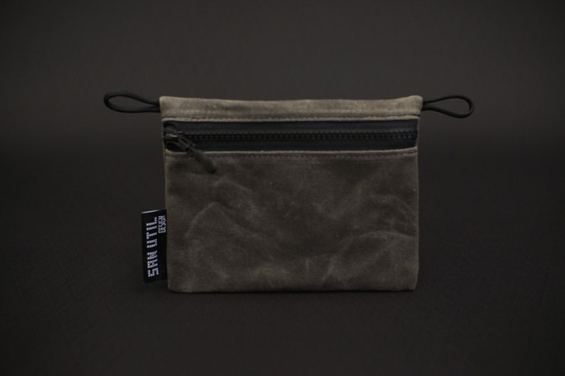 Medium Trail Pouch Waxed Canvas Grey