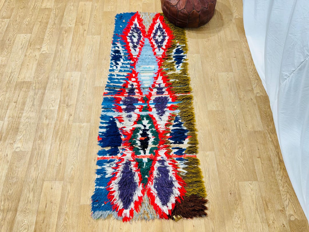 マルチカラーのモロッコベルベルラグ：手織りの幾何学模様のランナー