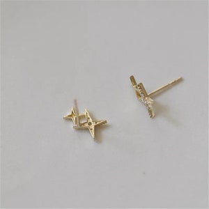 Double Golden Stars Stud Earrings, Gold Star Earrings, Dainty Gold Earrings, Gifts for her zdjęcie 7