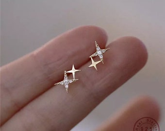 Pendientes dobles de estrellas doradas, pendientes de estrella de oro, pendientes de oro delicados, regalos para ella