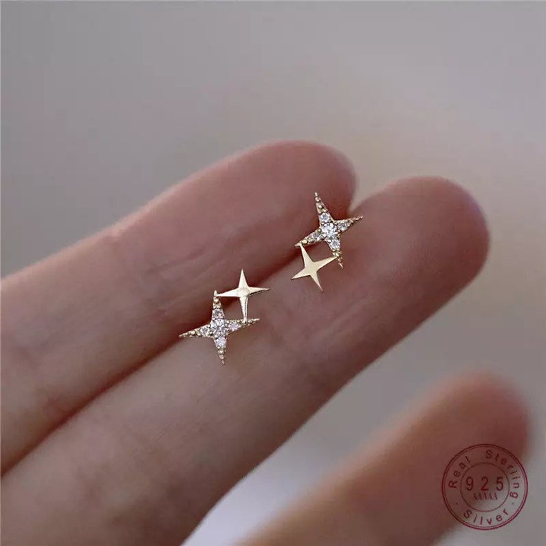 Double Golden Stars Stud Earrings, Gold Star Earrings, Dainty Gold Earrings, Gifts for her zdjęcie 1