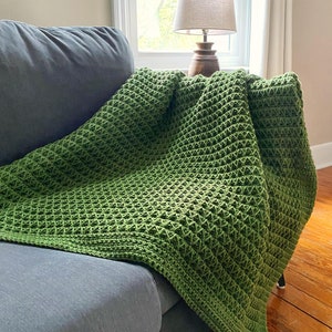 CROCHET BLANKET PATTERN - Zig and Zag Blanket | Easy 4-Row Repeat Cozy Textured Throw | Crochet Border as You Go | 7 Sizes | Pdf