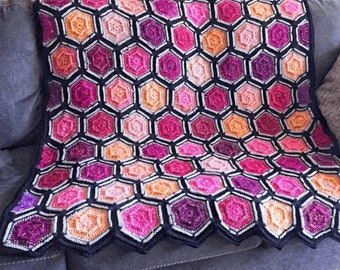 CROCHET BLANKET PATTERN - Dusk to Dawn Afghan | 6 Blanket Sizes | Crochet Hexagon Motif Blanket | Rainbow Sunset | Pdf