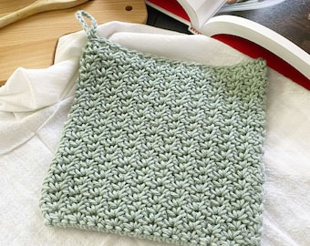 CROCHET POTHOLDER PATTERN - Lacy Dainty Spider Stitch Potholder | Pdf | In the Round | Double Thick | Video Tutorial | Advanced Beginner
