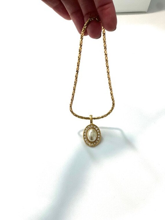 Vintage Pearl and CZ Pendant On Trifari Chain - image 7