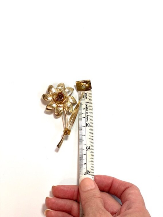 1950's Vintage Gold Flower Brooch - image 6