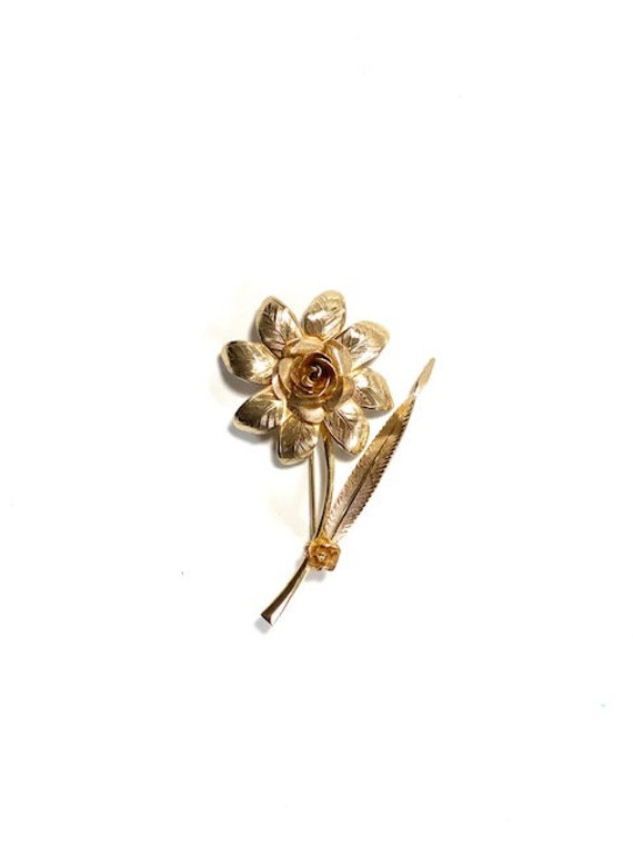 1950's Vintage Gold Flower Brooch - image 3