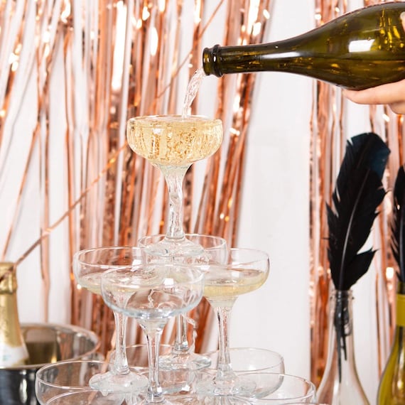 Wedding Champagne Towers: Your Complete Guide to This Exciting New