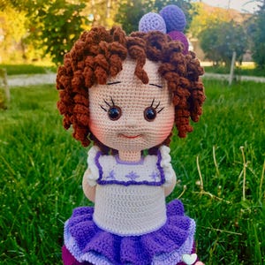 Handgemachte Häkelpuppe, Bio-Baumwolle, Blau/Weiß, Amigurumi, 42 cm