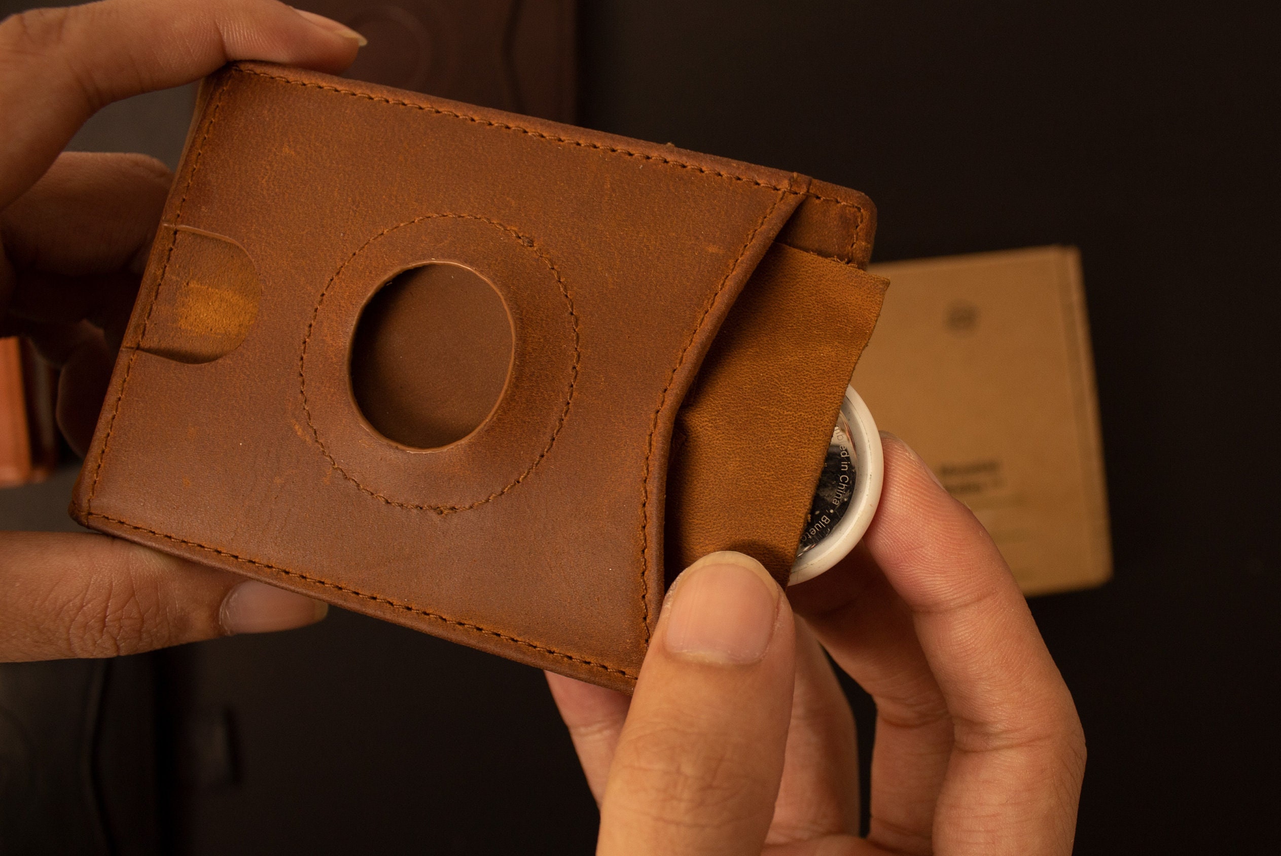 Minimalist AirTag Case for Wallet | Apple Airtag Leather Wallet | Bifold Leather Wallet with Money Clip | Front Pocket Wallet w Money Clip