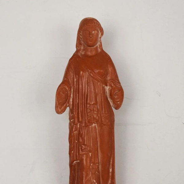 Female Figurine of the Tanagra type - Very Beautiful and Graceful Little Women and Girls of Everyday Life - Replica - Ceramic Artifact