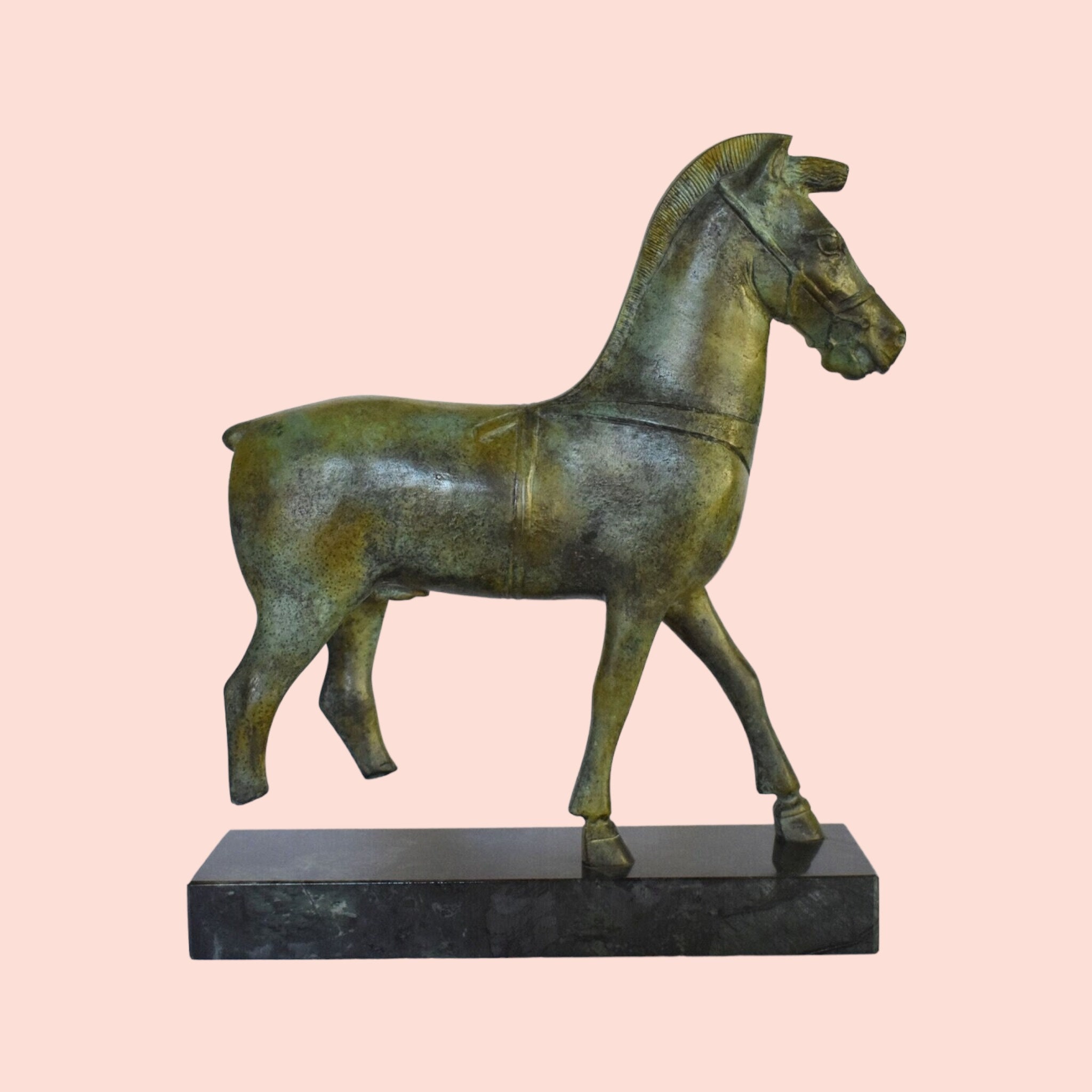 ヴィンテージ 民族工芸品 ギリシャの馬と戦車 置物 ブロンズ アンティーク ヴィンテージ 民族工芸品 ギリシャの馬と戦車 置物 ブロンズ