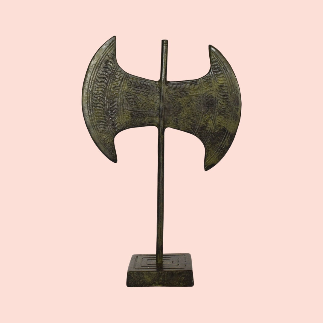 Le Labrys Minoan Double Axe-labrys Worship Symbol of Mother Earth or Great ...