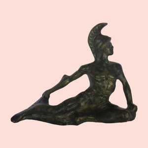 Achilles - Hero of the Trojan War - The greatest of all the Greek Warriors - The central character of Homer&#39;s Iliad - Bronze