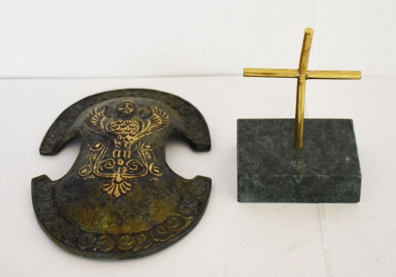 8の字盾 - ミケーネ文明の盾の最も一般的なタイプ - 古代ギリシャ