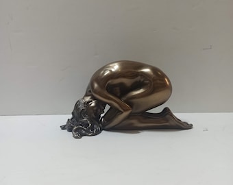 Akt aus Bronze - sinnlich, provokativ, erotisch - Angeborene Schönheit - Symbol der Liebe und Zuneigung - Kaltgussbronze