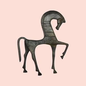 Starożytny grecki koń - symbol determinacji, wytrzymałości, męstwa, wolności, podróży, piękna, majestatu i ducha - brąz