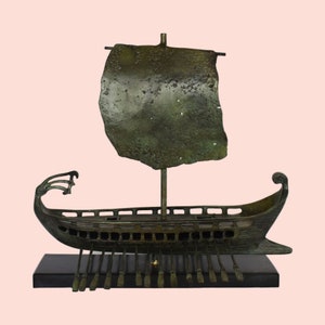 Trireme - The  Warship of the Ancient Greece - The fastest, deadliest Ship in the Ancient World - Bronze