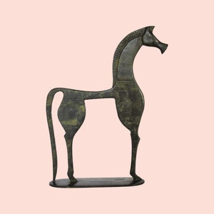 Starożytny grecki koń - symbol determinacji, wytrzymałości, męstwa, wolności, podróży, piękna, majestatu i ducha - brąz