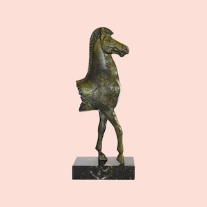 Statue of a Horse - Front part of a horse statue found east of the Erechtheion in 1887 - Acropolis Museum - Replica - Bronze