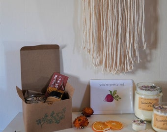 Deluxe Gift Bundle | Macramé Wall Hanging | Supports Female Creators | 100% soy wax candle | Boundless Bath Tea | Luxury Box