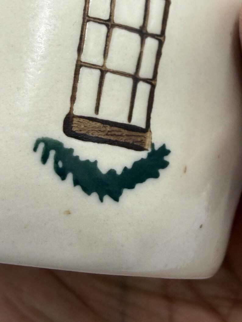 Anthropologie Cozy Home Red Village Rooftop Lid Christmas Coffee Tea Mug Rare image 14