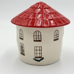 Anthropologie Cozy Home Red Village Rooftop Lid Christmas Coffee Tea Mug Rare image 3