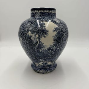Villeroy and Boch Vase Flamand Decor Floral 9in Antique Blue & White Home Decor