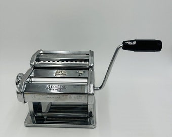 Marcato Atlas Pasta Maker Model 150 Deluxe Hand Crank Machine Made in Italy  Previously Owned 