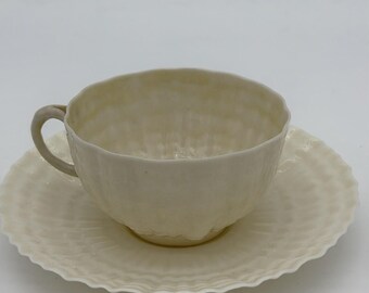 Belleek Ireland Porcelain Tridacna Shell Pattern Tea Cup & Saucer Set Vintage