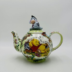 Rare Disney Showcase Collection Paul Cardew Summer Pooh Eeyore 