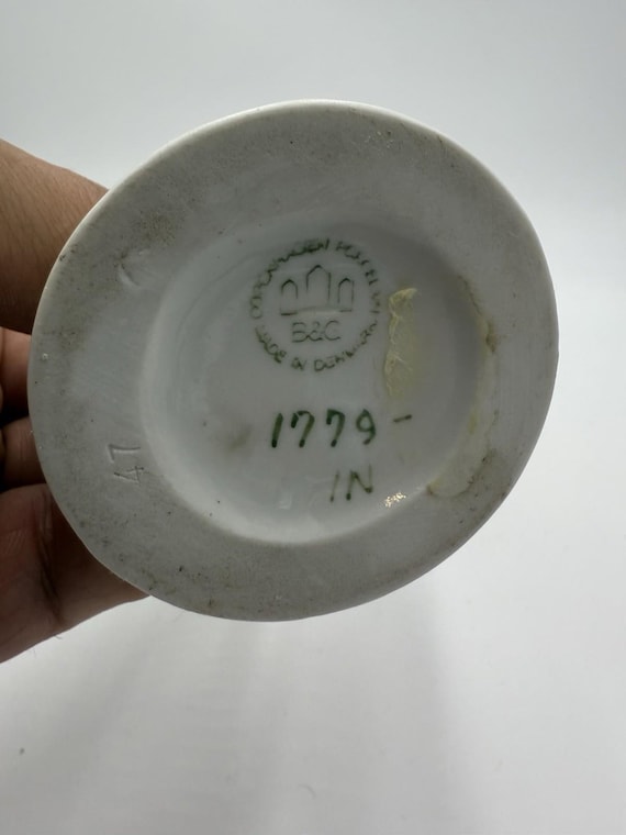 B&G ビング＆グロンダール 子猫と少女 2000年記念 限定版 フィギュリン