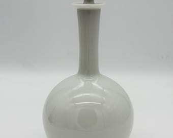 Vtg Art Glass Portieux Vallerysthal White Opaline Dresser Bottle /Stopper 11”H