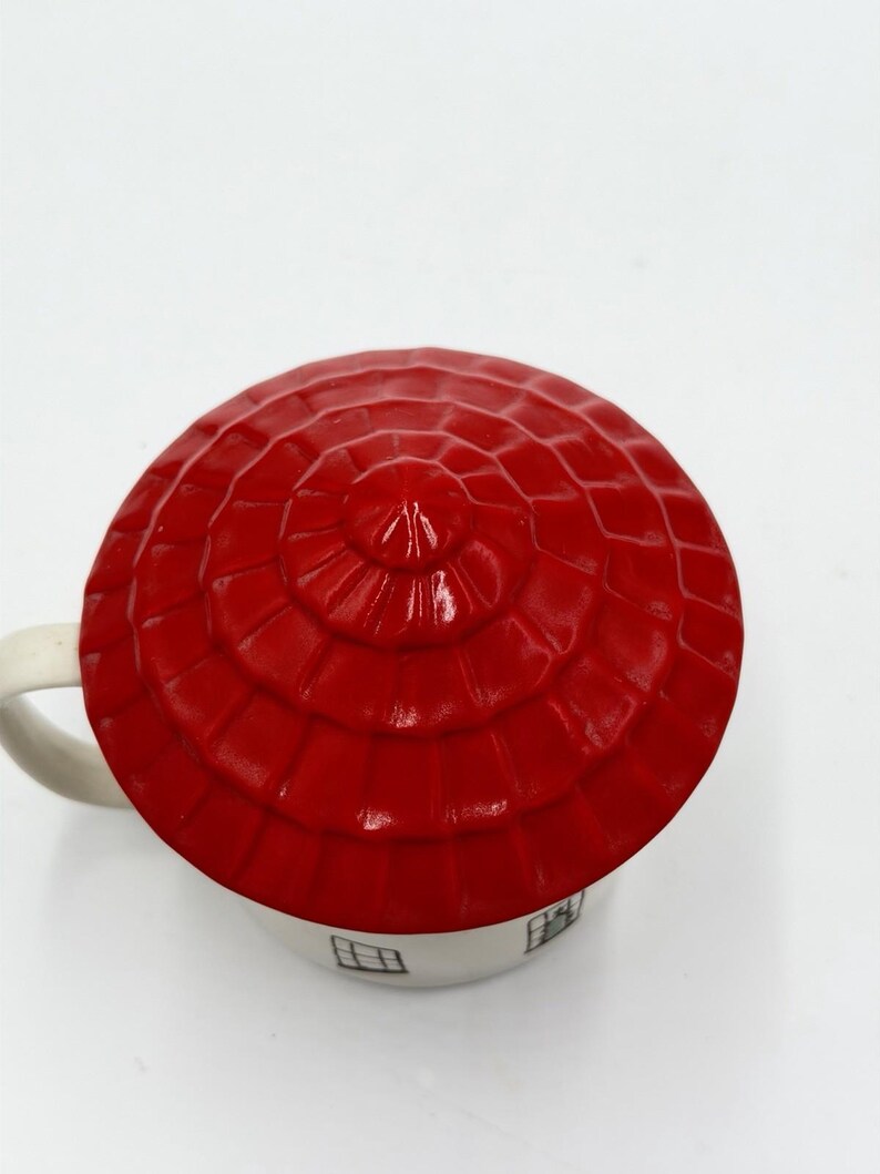 Anthropologie Cozy Home Red Village Rooftop Lid Christmas Coffee Tea Mug Rare image 5