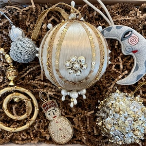 Vintage Inspired Goldie Beaded Sparkle Ornament Box