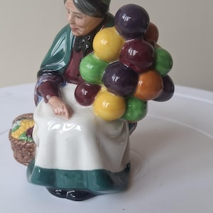 Vintage Royal Doulton Miniature Street Vendors The Old Balloon Seller HN 2129