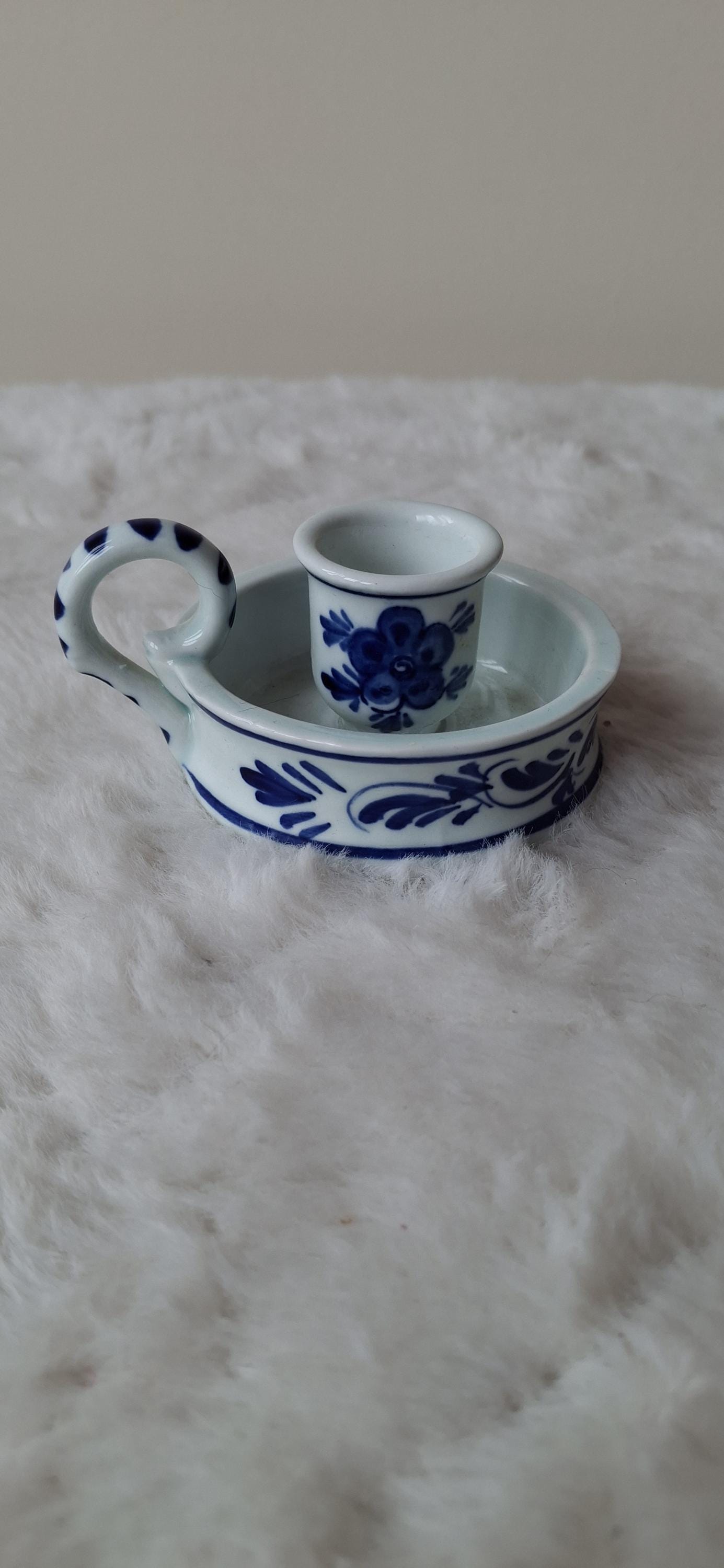 ヴィンテージの手描きデルフトキャンドルホルダー：青と白のチェンバー